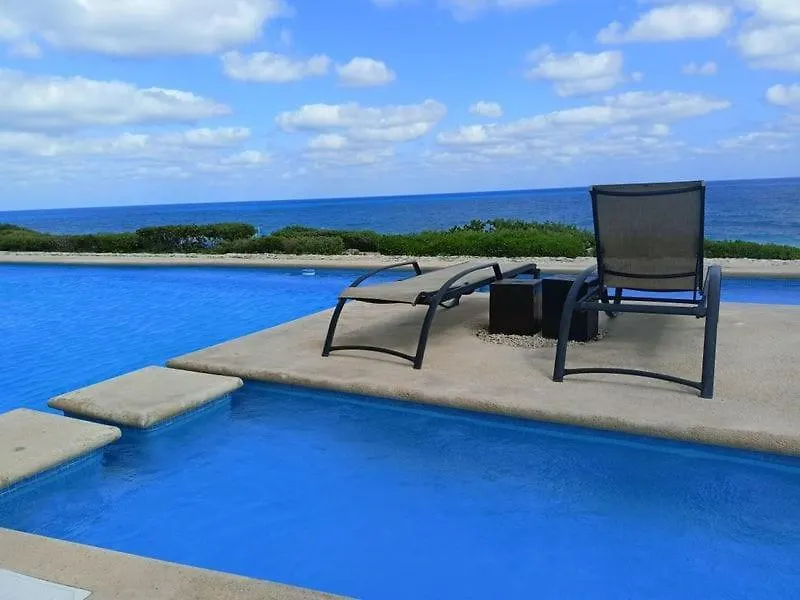 Sea-Front Villa, Isla Mujeres! Stunning Sea Views!