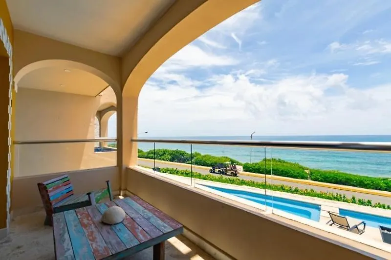 Sea-Front Villa, Isla Mujeres! Stunning Sea Views! Mexico