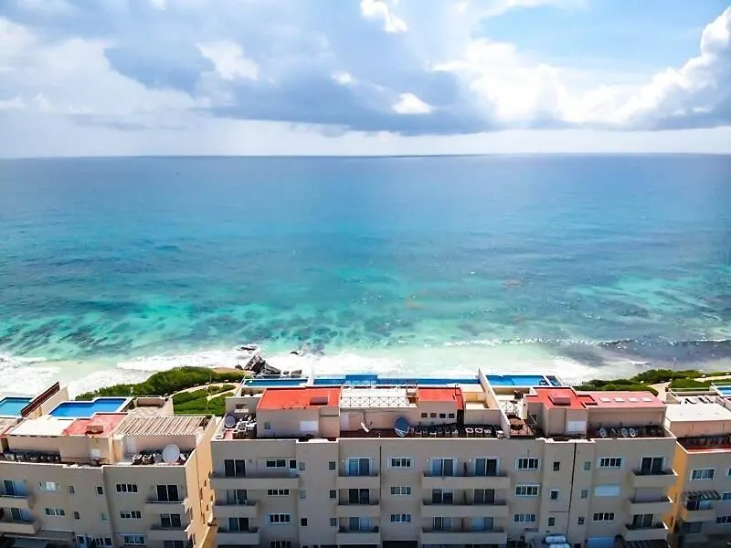 Apartment Sea-Front Villa, Isla Mujeres! Stunning Sea Views!