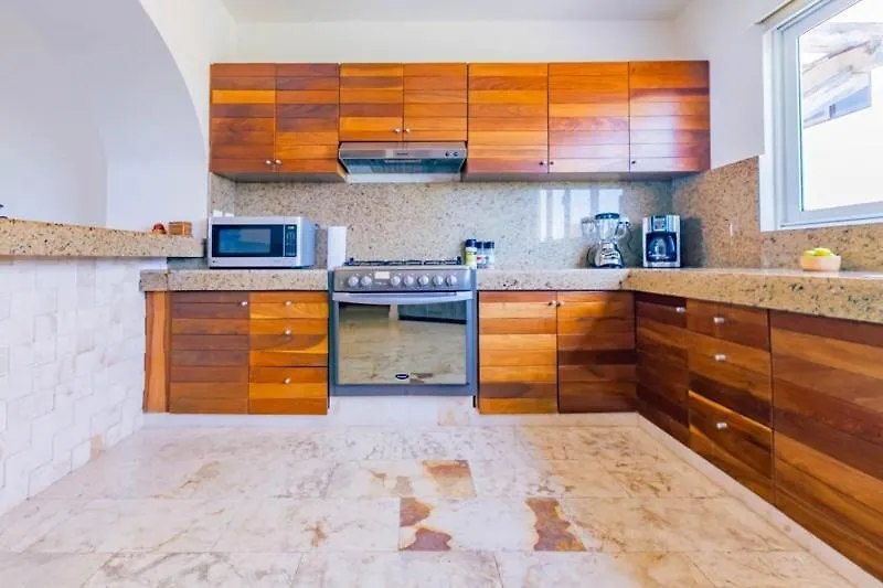 Apartment Sea-Front Villa, Isla Mujeres! Stunning Sea Views!