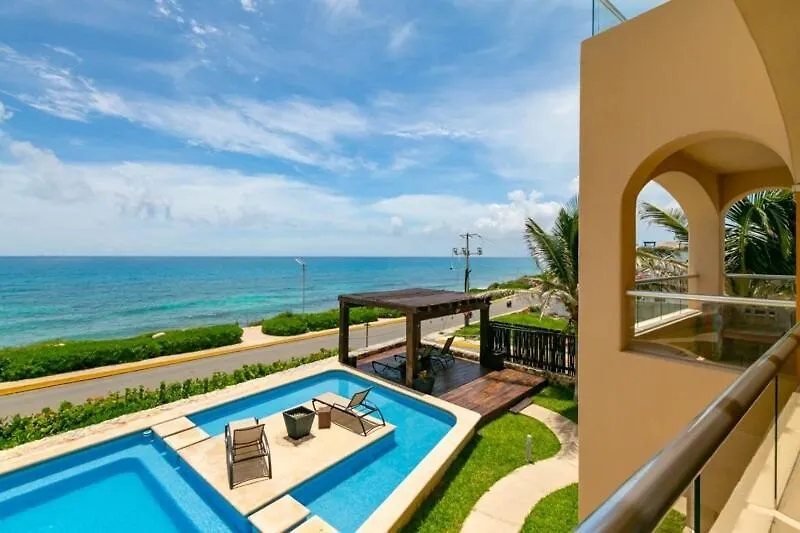 Sea-Front Villa, Isla Mujeres! Stunning Sea Views!