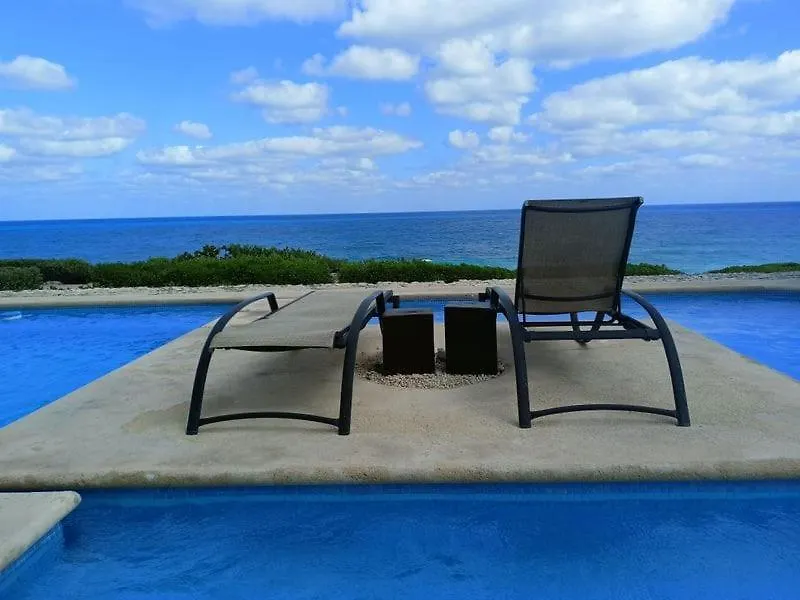 Sea-Front Villa, Isla Mujeres! Stunning Sea Views! 0*,