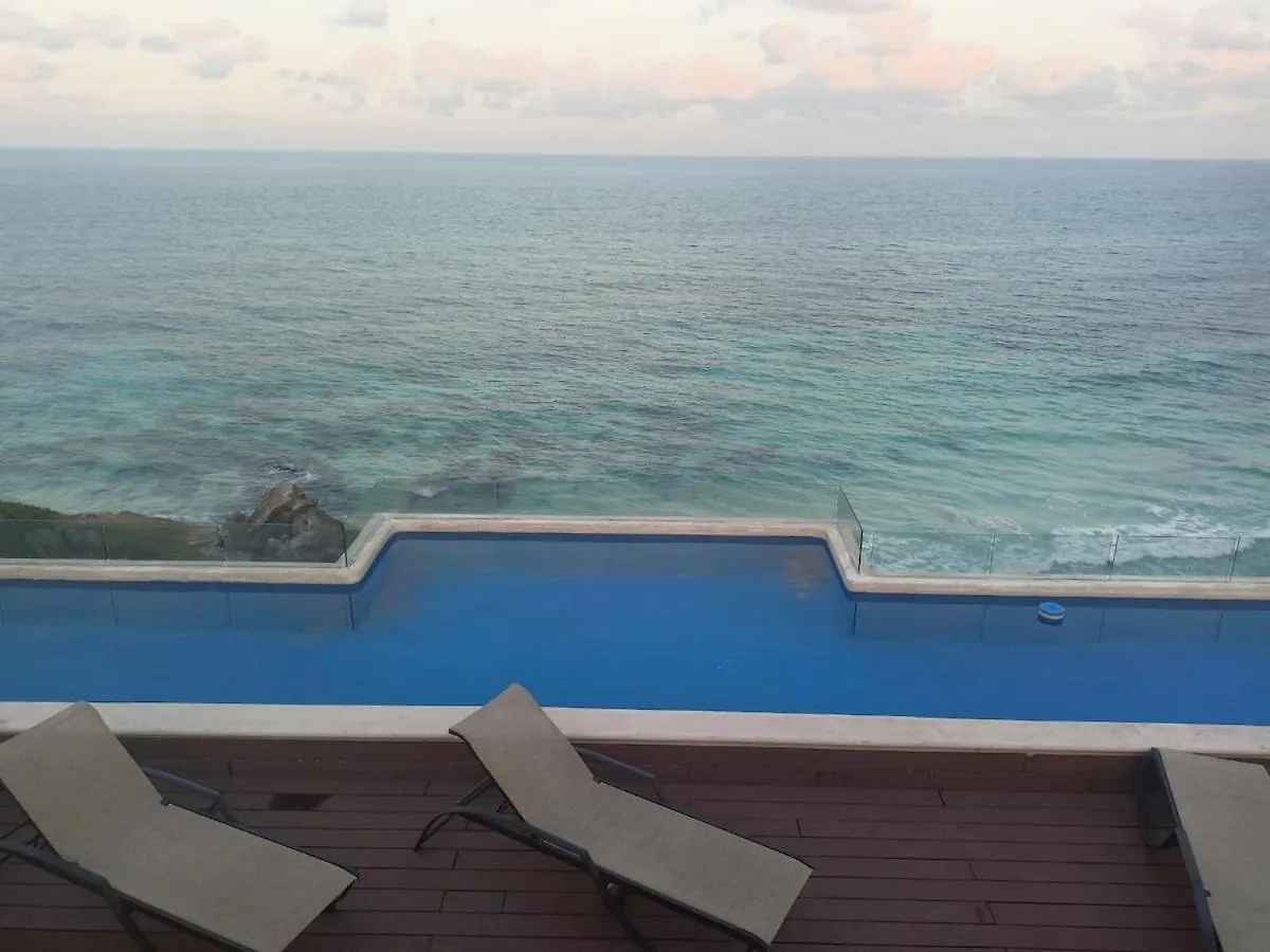 Apartment Sea-Front Villa, Isla Mujeres! Stunning Sea Views!