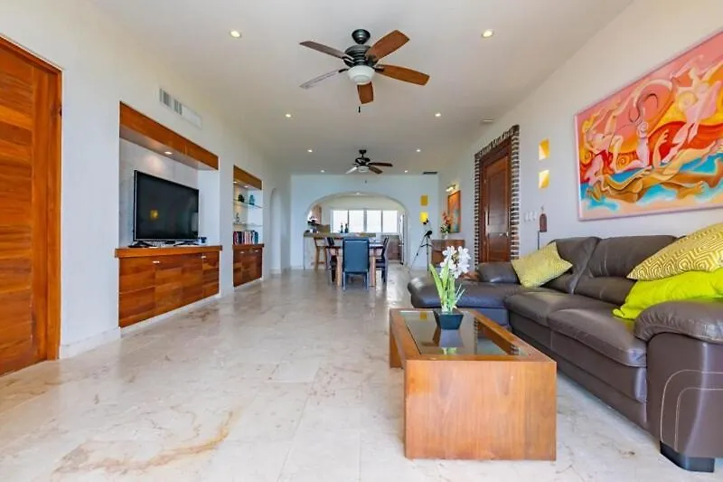Sea-Front Villa, Isla Mujeres! Stunning Sea Views! 0*,  Mexico