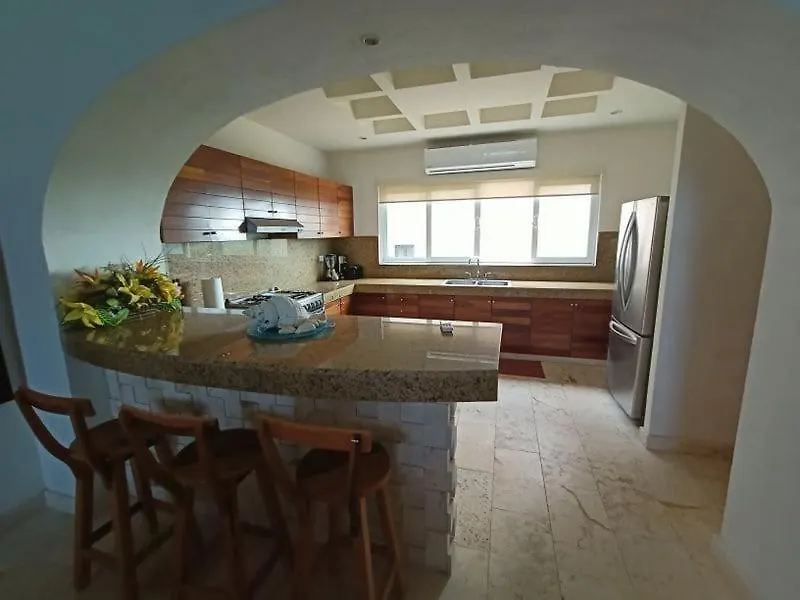 Sea-Front Villa, Isla Mujeres! Stunning Sea Views! 0*,  Mexico
